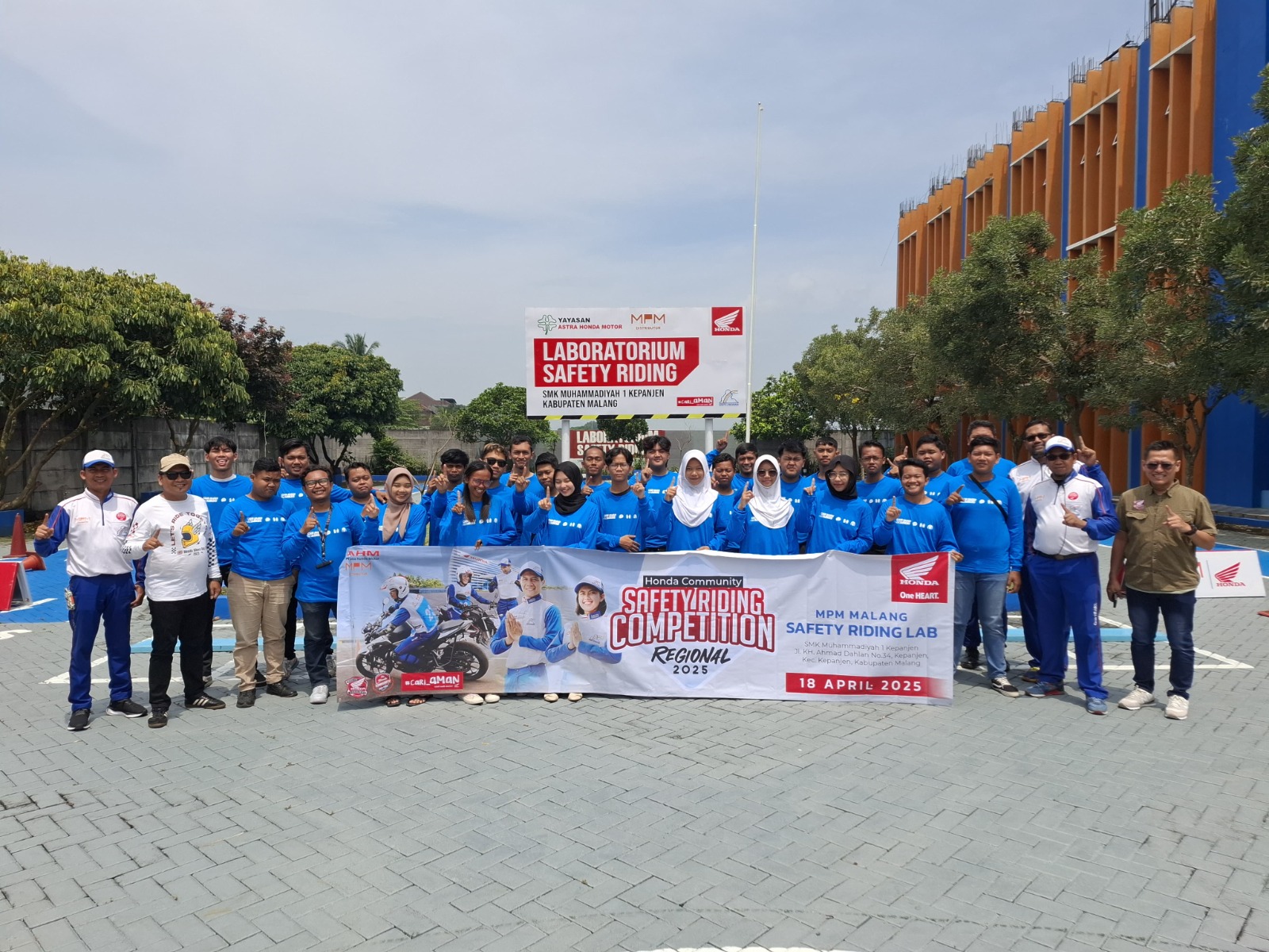 Komunitas Honda Unjuk Kemampuan Berkendara Aman di Kompetisi Regional Safety Riding Advisor 2025